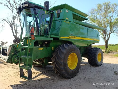 Cosechadora John Deere, 30 pies. Año 2008