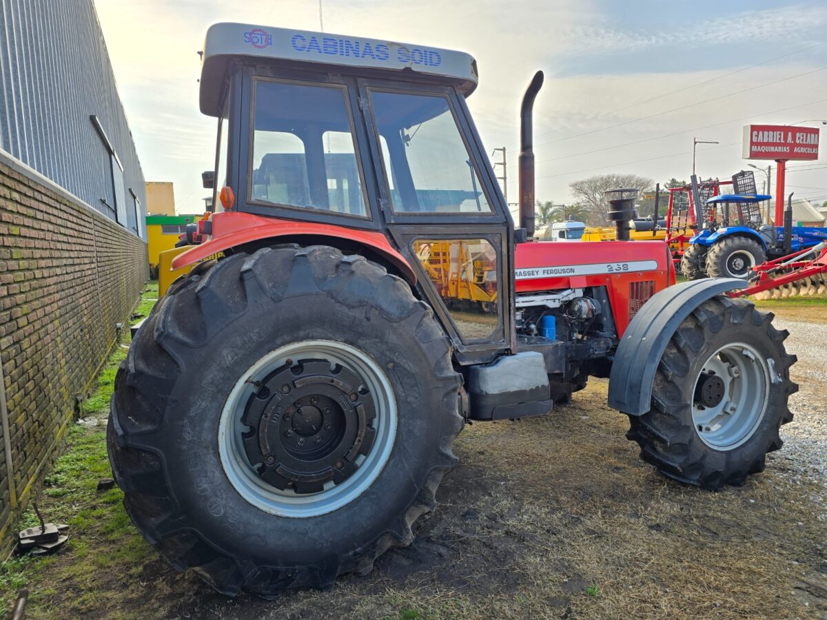 Tractor Massey Ferguson 299, 140hp.