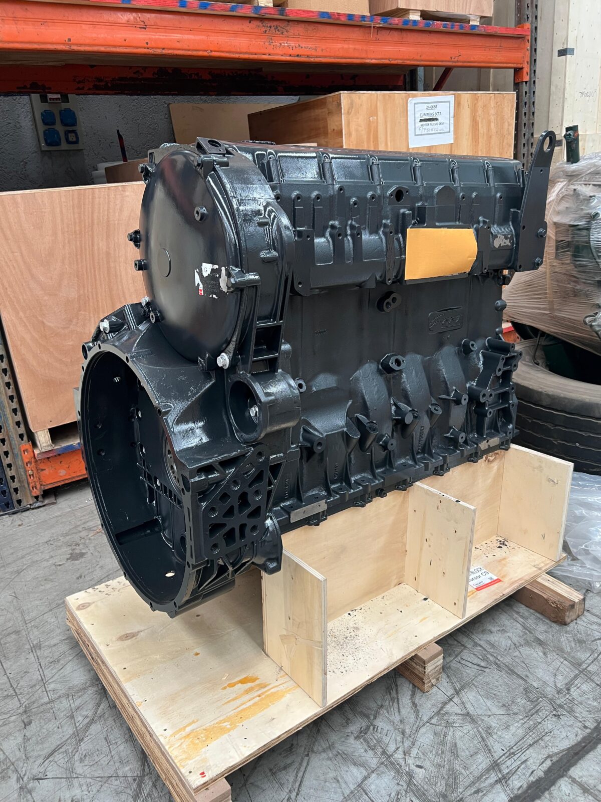 Motor Iveco Cursor 9 F2CE 275hp. Sin periféricos