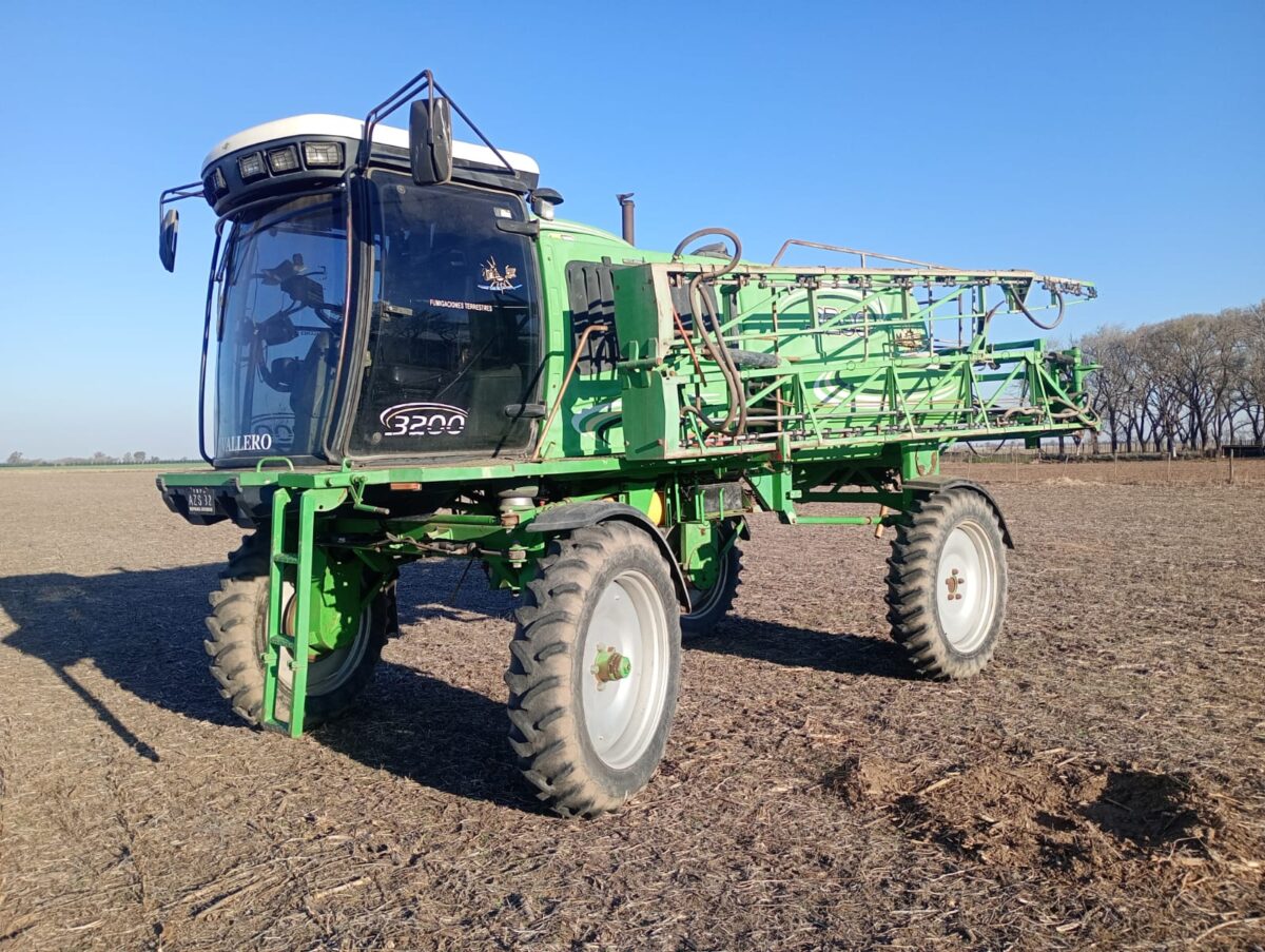 Pulverizadora Metalfor 3200. Año 2005