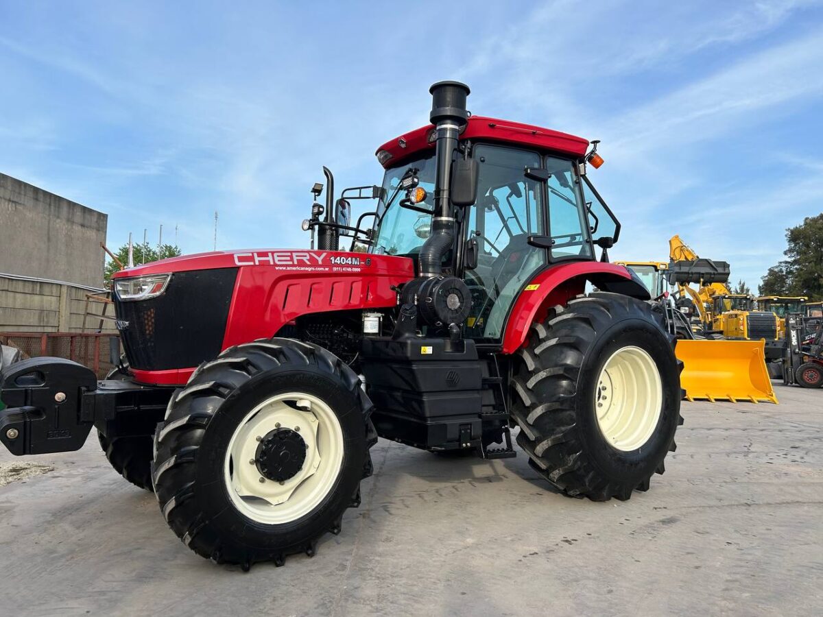 Tractor Chery RC1404C. 140hp.