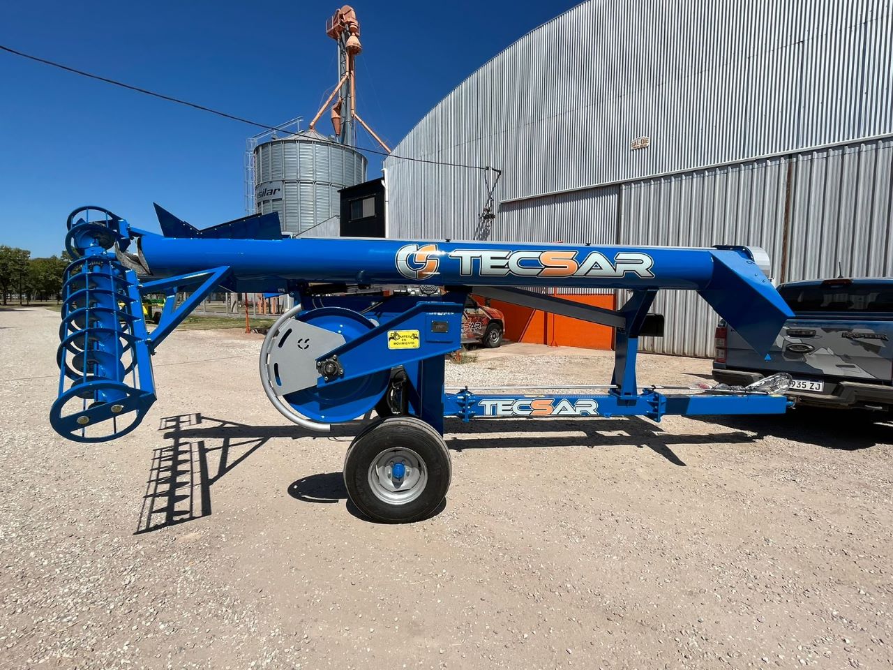 Extractora de silobolsa mecánica Tecsar EMT 370