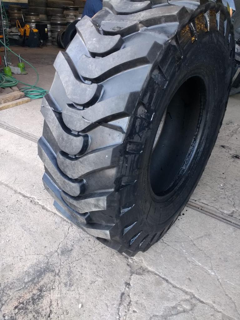 Recapado de neumáticos agrícolas y viales