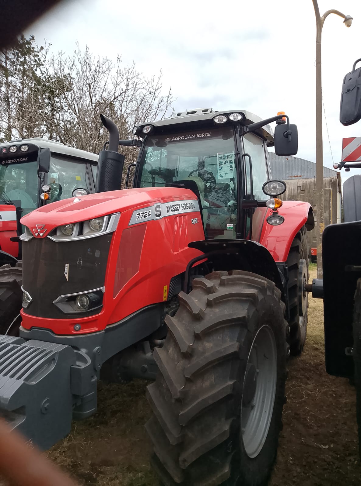Tractor Massey Ferguson MF 7724 S