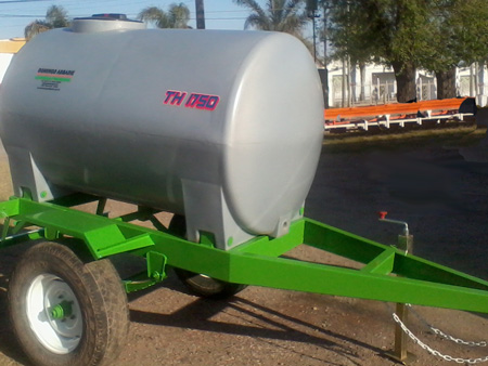 Acoplado Tanque Domingo Abbadie NH1750 de 1750lts.