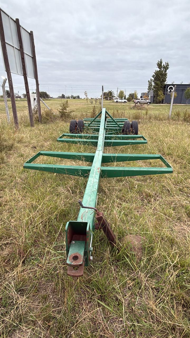 Porta rollos Agromec. Semi nuevo de 8 rollos