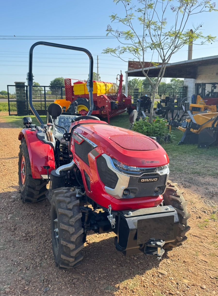 Tractor viñatero Gravo 504D de 50hp.