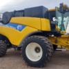 Cosechadora New Holland CR 9060-4x2, año 2013