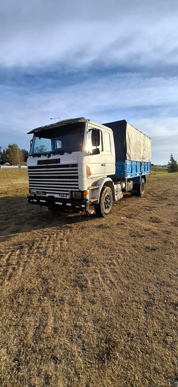 Camión Scania 113-310. Año 1991